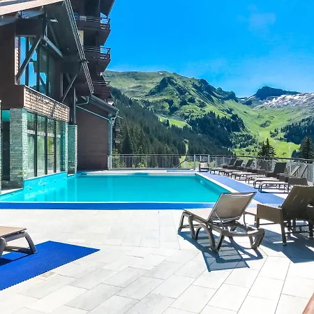 1-bed In 5* With Mountain Views, In, Out *